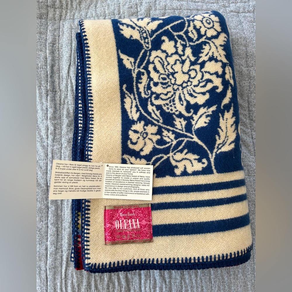 Navy Blue Oleana Blanket (never used, perfect condition)